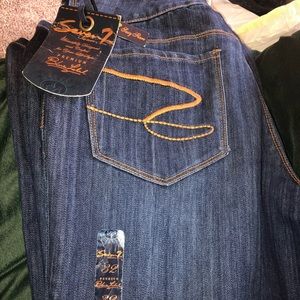 Women’s Seven jeans size 32 never worn